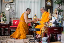 �Ҿ����...