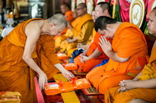 �Ҿ����...