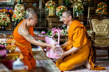 �Ҿ����...