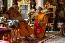 �Ҿ����...