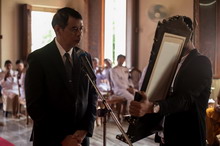 �Ҿ����...