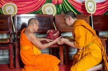 �Ҿ����...