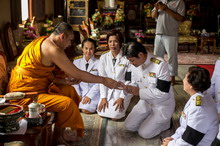 �Ҿ����...