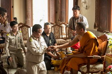 �Ҿ����...