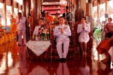 �Ҿ����...