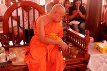 �Ҿ����...