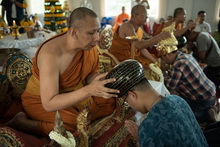 �Ҿ����...