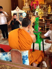 �Ҿ����...