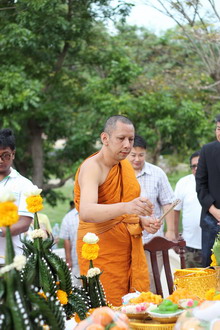 �Ҿ����...