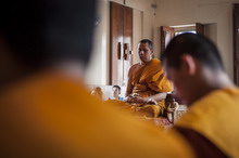 �Ҿ����...