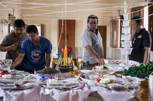 �Ҿ����...