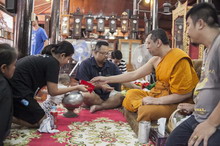 �Ҿ����...