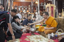 �Ҿ����...