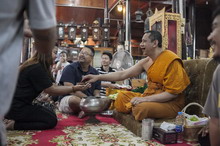 �Ҿ����...