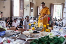 �Ҿ����...