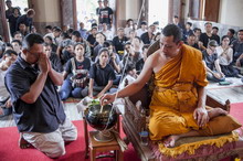 �Ҿ����...