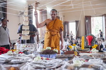 �Ҿ����...